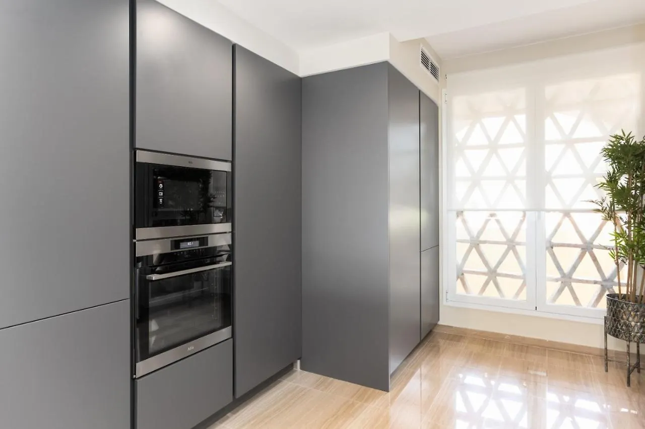 Homeforguest Front Line Beach Apartment In Hacienda Playa 마르베야